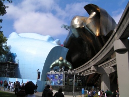Science Fiction (blau) und Rock Museum (braun)