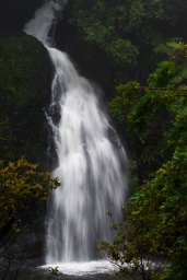 und ein anderer Wasserfall